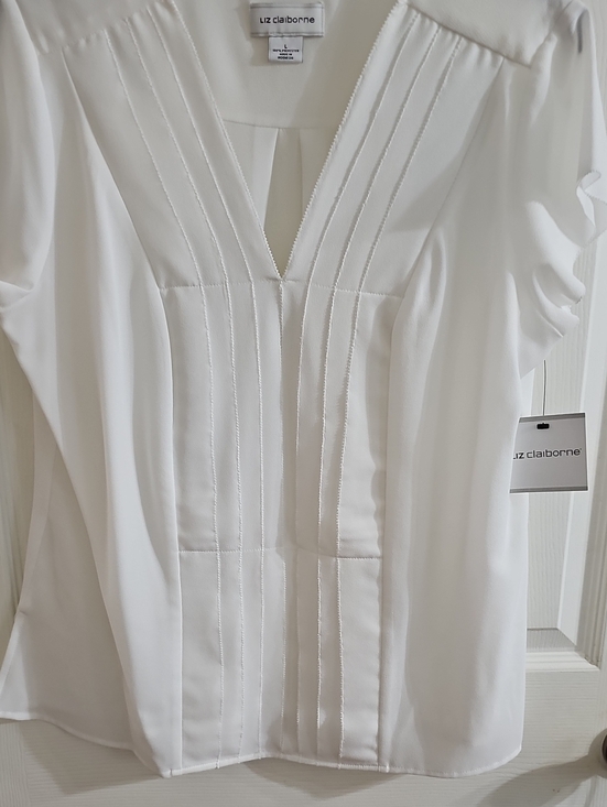 Liz Claiborne Tops - Liz Claiborne White Pleated V-Neck Blouse L